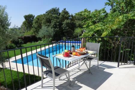 Azurea Bed & Breakfast Valbonne Bagian luar foto